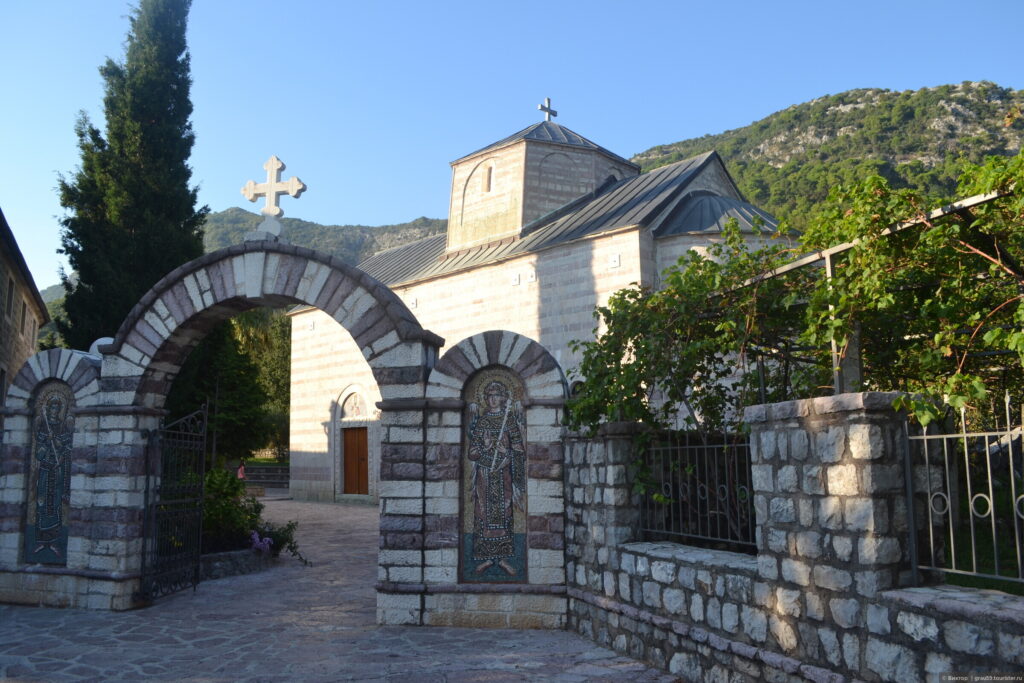 Podmaine Monastery2